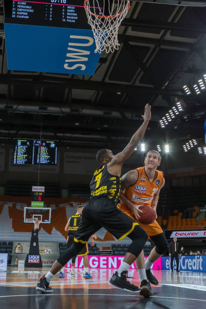 尽管那不勒 尽管那不勒